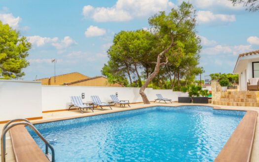 Villa mit privatem Pool in LOS BALCONES Torrevieja