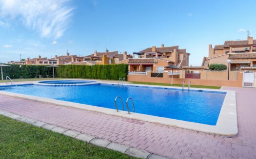 Bungalow im Obergeschoss in TORREVIEJA