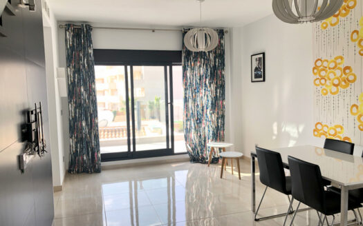 Bungalow im Obergeschoss in CAMPOAMOR an der Costa Blanca