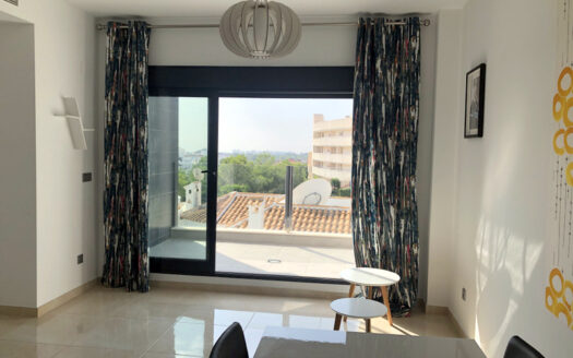 Bungalow im Obergeschoss in CAMPOAMOR an der Costa Blanca