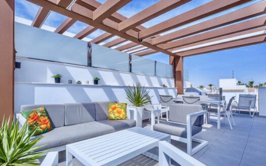 Bungalow im Obergeschoss in CAMPOAMOR an der Costa Blanca