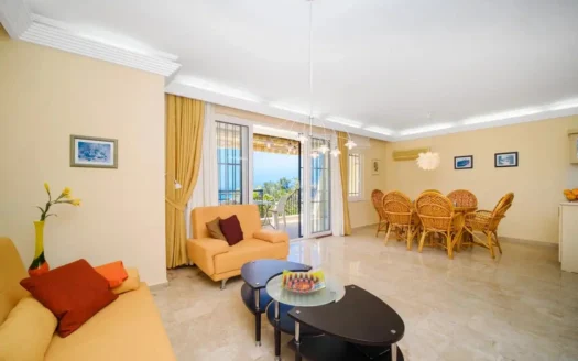 Wohnung mit Blick auf die Burg und das Meer in BEKTAS Alanya