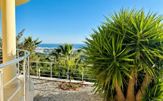 Haus mit Pool und Meerblick in KESTEL Alanya Türkei zu verkaufen