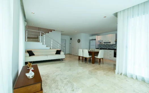 Penthouse in erster Reihe zum Meer in KESTEL, Alanya, Türkei